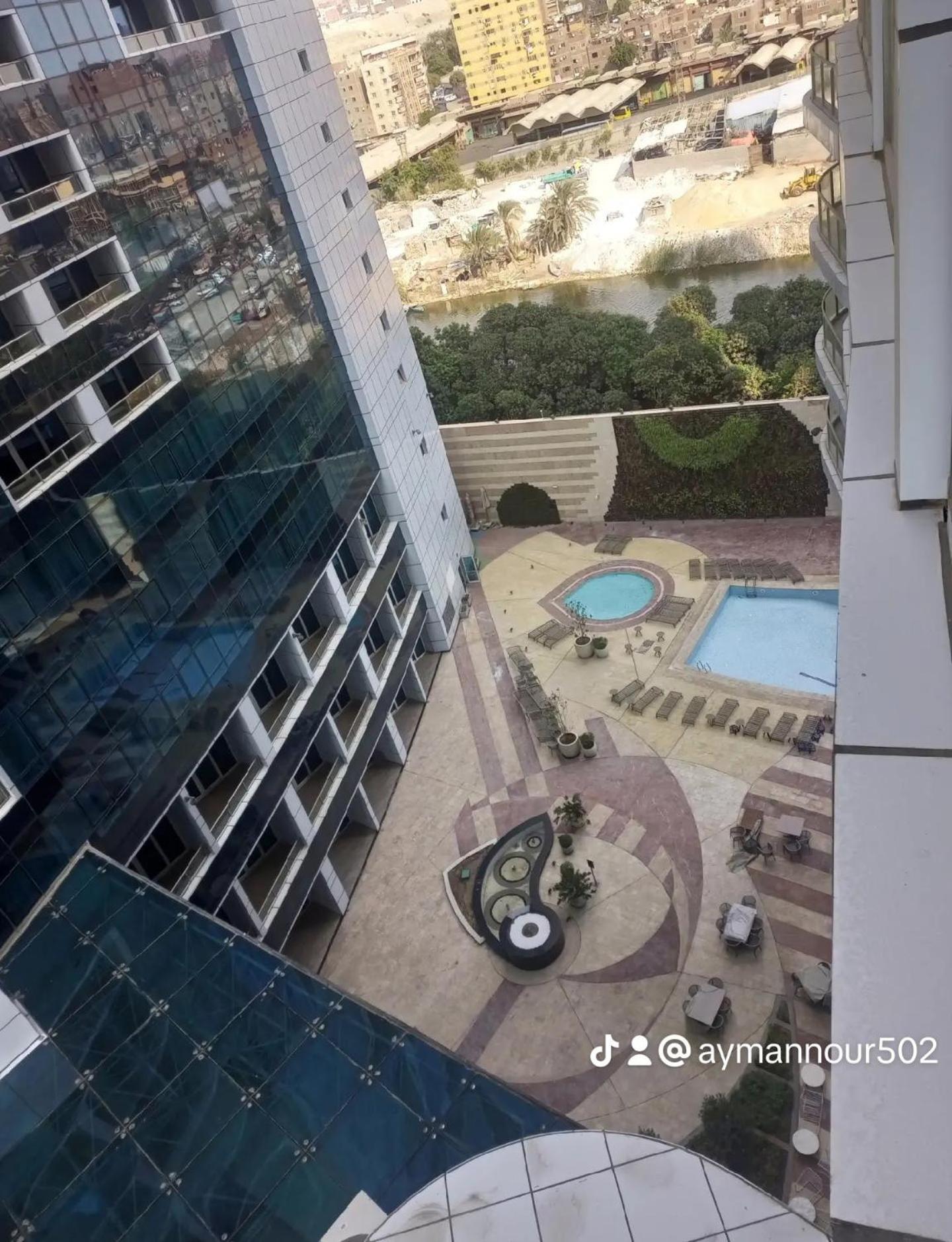 - كورنيش المعادي تاور ريزيدنت Il Cairo